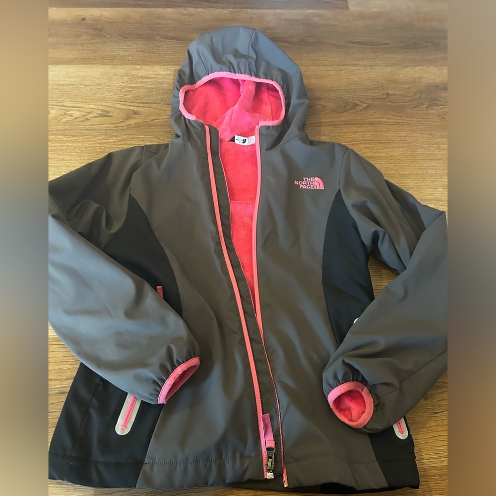 Girl’s North Face Jacket. Size 10/12